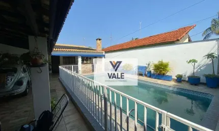 Casa com 3 dormitórios à venda, 300 m² por R$ 520.000 - Vila Nova - Araçatuba/SP