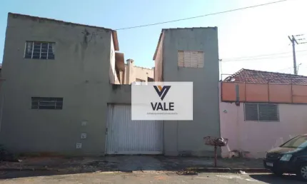 Sobrado com 4 dormitórios à venda, 263 m² por R$ 690.000 - Vila São Paulo - Araçatuba/SP