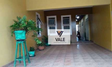Casa com 4 dormitórios à venda, 195 m² por R$ 560.000,00 - Vila Mendonça - Araçatuba/SP