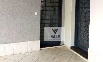 Casa com 3 dormitórios para alugar, 259 m² por R$ 1.808/mês - Higienópolis - Araçatuba/SP