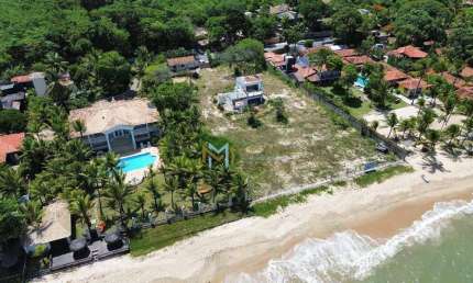 Terreno na praia para empreendimento imobiliário de luxo em Arraial Dajuda, Bahia