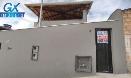 Casa com 3 quartos para alugar na Rua Joana Darc, Metropolitano, Ribeirão das Neves