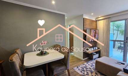 Apartamento com amplo quintal no Jardim Califórnia!