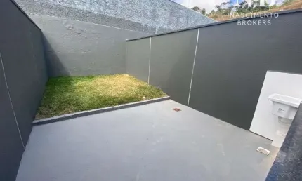 Casa Duplex a Venda Francisco Bernardino - Juiz de Fora R$ 399 MIL