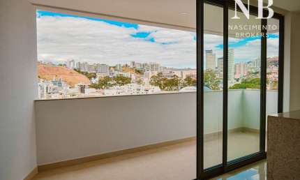 Apartamento 2 quartos com suíte e 2 vagas/ elevador/varanda