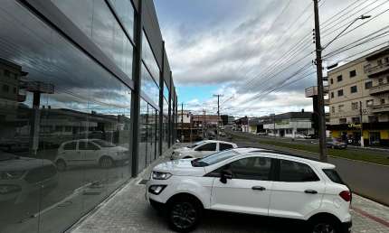 SALA COMERCIAL PARA LOCAÇÃO – AV. MOACIR JÚLIO SILVESTR