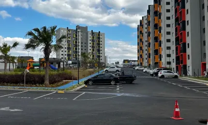Apartamento com 2 quartos para alugar na Rua Gerânios, Batel, Guarapuava