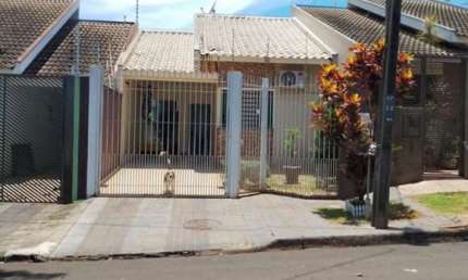 Casa com 3 quartos à venda na Rua Nestor Narcizo de Souza, 482, Jardim Licce, Maringá, 100 m2 por R$ 450.000