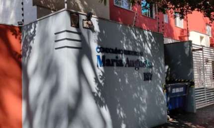 Kitnet / Stúdio à venda na Rua Tietê, Zona 07, Maringá, 27 m2 por R$ 190.000