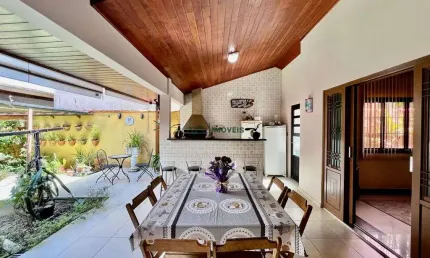 Casa a Venda no Bairro Jd. das Indústrias em São José dos Campos/SP