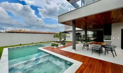 Casa a Venda no Condomínio Jardins das Nações no Urbanova - SJC