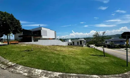 Colinas do Paratehy Norte - Terreno com 666m² disponível a venda