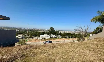 Reserva do paratehy - terreno com 714m² a venda em declive, vista livre app