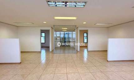 Sala Comercial à Venda no Edifício Palermo em Valinhos/SP