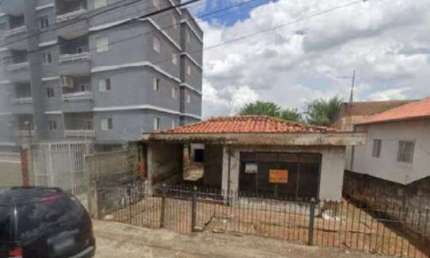 IMOVEL PARA REFORMA - ABAIXO DO PREÇO  PONTO RESIDENCIAL/COMERCIAL: BOM PARA COMÉRCIO/CLÍNICA MÉDICA