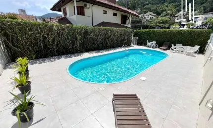 Casa com 5 quartos à venda na Heidelberg, 63, Córrego Grande, Florianópolis por R$ 2.600.000