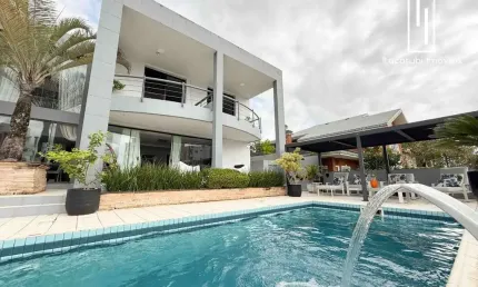 Casa com 5 quartos à venda na Rua José Nazareno Coelho, 98, João Paulo, Florianópolis por R$ 4.469.000