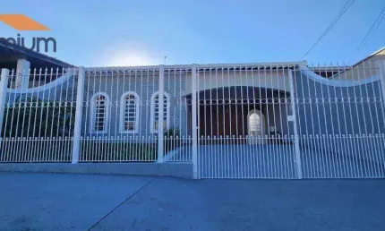Casa com 3 dormitórios à venda, 160 m² por R$ 780.000 - Jardim Europa - Bragança Paulista/SP