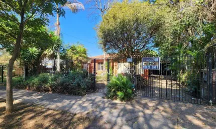 Casa Térrea Isolada na Lapa: Um Grande Investimento!