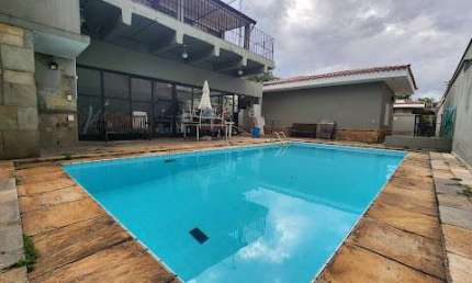 Casa Clássica Luxuosa à Venda – Conforto, Elegância e Solidez no Melhor Ponto da Rua