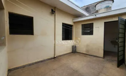 Casa Térrea Reformada na Vila Romana – Preço Imperdível!