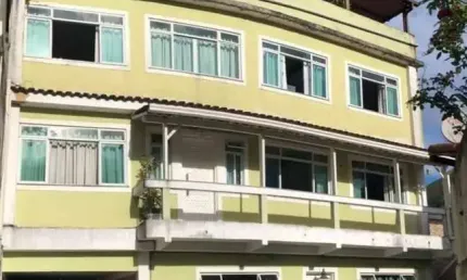 Casa com 3 dormitórios à venda, 144 m² por R$ 495.000,00 - São Pedro - Teresópolis/RJ