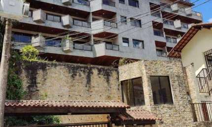 Apartamento com 3 dormitórios à venda, 110 m² por R$ 560.000,00 - Agriões - Teresópolis/RJ