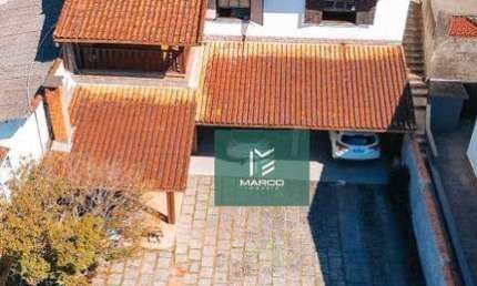 Casa com 3 dormitórios à venda, 238 m² por R$ 1.500.000,00 - Tijuca - Teresópolis/RJ