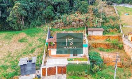 Casa com 3 dormitórios à venda, 217 m² por R$ 800.000,00 - Barra do Imbuí - Teresópolis/RJ
