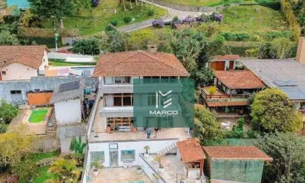 Casa com 4 dormitórios à venda, 369 m² por R$ 1.500.000,00 - Iucas - Teresópolis/RJ