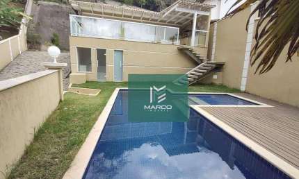 Casa com 3 dormitórios à venda, 200 m² por R$ 1.690.000,00 - Itaipava - Petrópolis/RJ