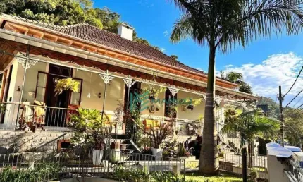 Casa com 10 dormitórios à venda, 700 m² por R$ 2.800.000,00 - Centro - Petrópolis/RJ
