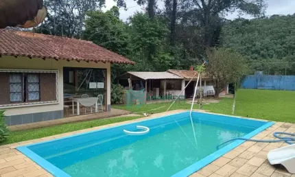 Chácara com 2 dormitórios para alugar, 5569 m² por R$ 4.500,00/mês - Jardim Salaco - Teresópolis/RJ