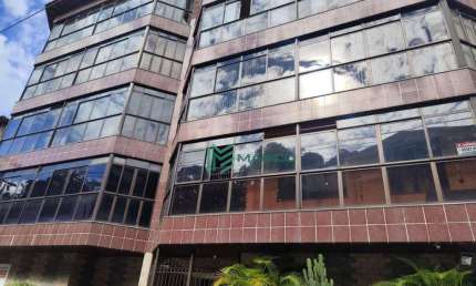 Apartamento com 3 dormitórios à venda, 131 m² por R$ 680.000,00 - Alto - Teresópolis/RJ