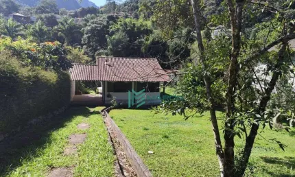 Casa com 2 dormitórios à venda, 866 m² por R$ 380.000 - Vargem Grande - Teresópolis/RJ