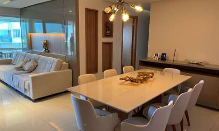 Lindo apartamento finamente decorado pronto para morar, frente mar. Pronto para morar