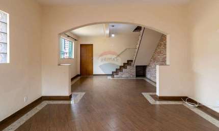 Sobrado Residencial ou Comercial no Chora Menino, SP