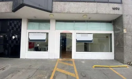 Conjunto comercial - 14 salas - 4 banheiros -1 vaga