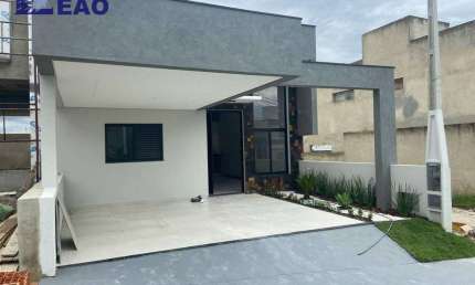 Linda Casa Térrea c/ Piscina 3 dorms à venda, 112 m² - Horto Florestal Villagio - Sorocaba/SP