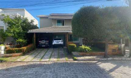 Excelente casa com 4 quartos e jacuzi no Condomínio Melício Machado na Aruana
