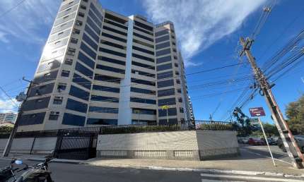 Belíssimo apartamento na Av. Beira Mar - 6º andar com 4 quartos