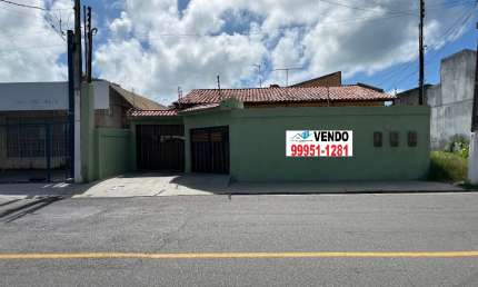 Excelente imóvel para residência ou comércio, no Bairro Coroa do Meio