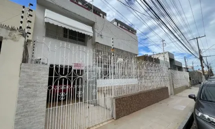 Excelente imóvel para clínicas, consultórios, grandes escritórios, medindo 10m x 30m