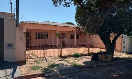 Térrea para venda com 196 metros quadrados com 4 quartos em Vila Taquarussu - Campo Grande - MS