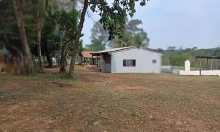 Fazenda/Sítio/Chácara para venda com 220 metros quadrados com 2 quartos