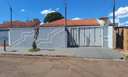 Casa com 4 quartos à venda na Rua Cruzeiro do Sul, 63, Santo Antônio, Campo Grande