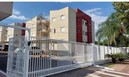 Apartamento com 2 Quartos, Sacada e Lazer Completo – Monte Castelo