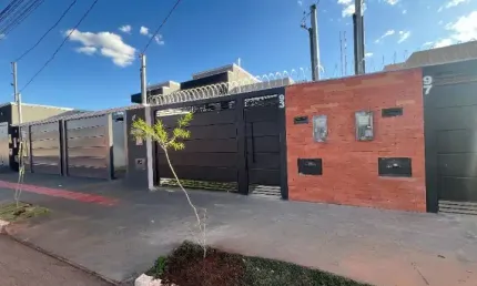 Oportunidade MCMV: Casa 2 Quartos com Suíte, Churrasqueira e Cozinha Ampla