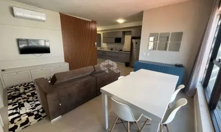 Apartamento 2 dormitórios alto padrão Centro de Florianópolis SC