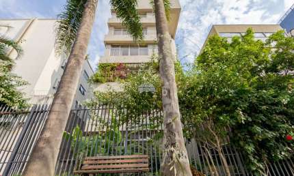 Apartamento 4 suítes, 2 vagas de garagem no bairro Bigorrilho em Curitiba/PR
